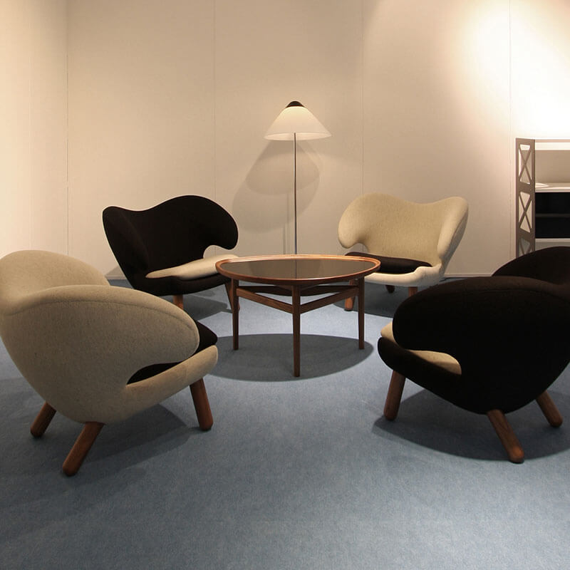 EYE TABLE par Finn juhl