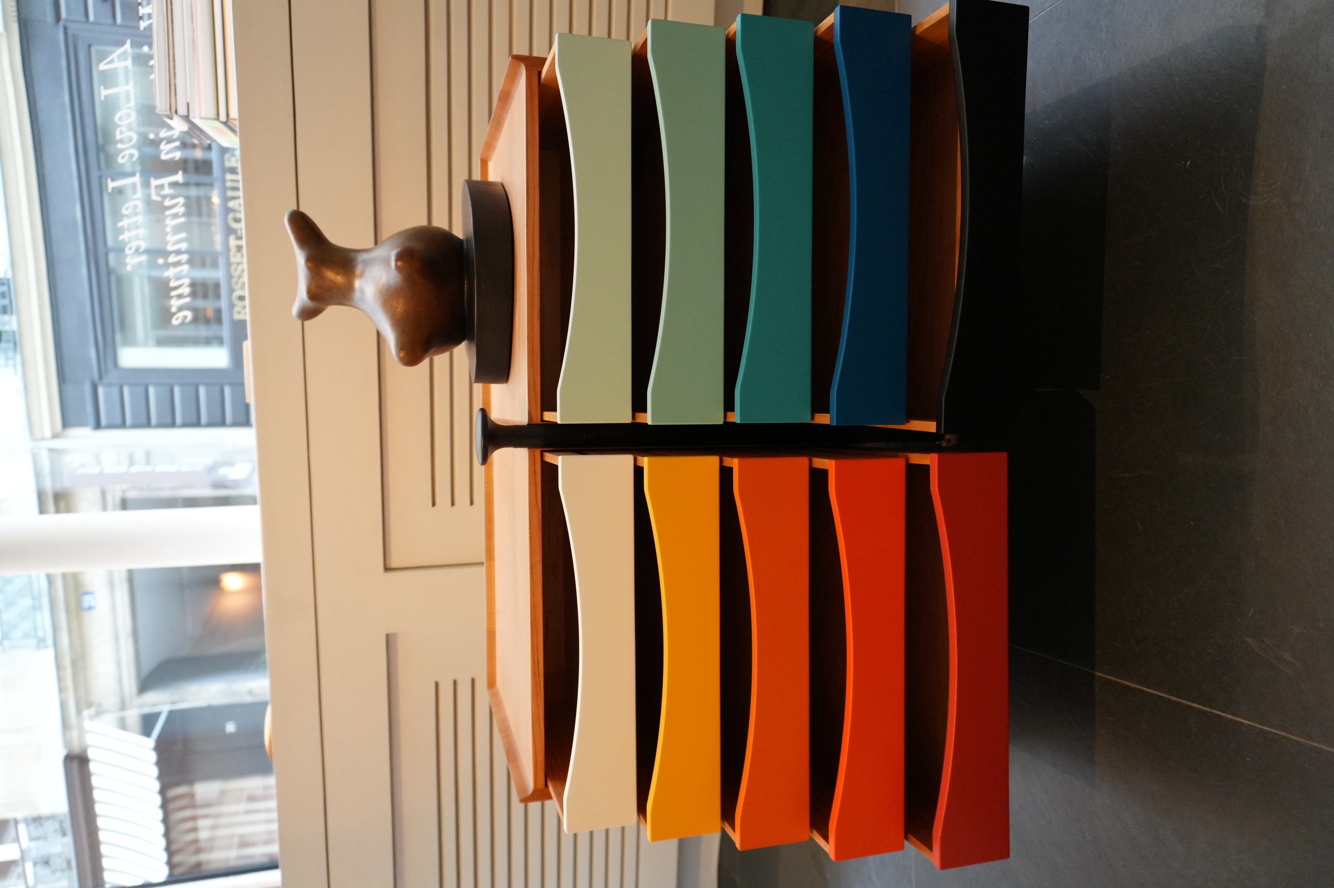 GLOVE CABINET par Finn Juhl