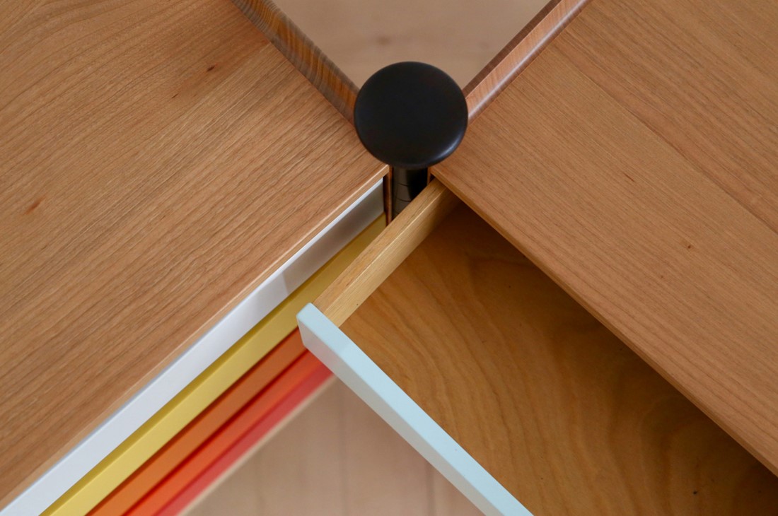 GLOVE CABINET par Finn juhl