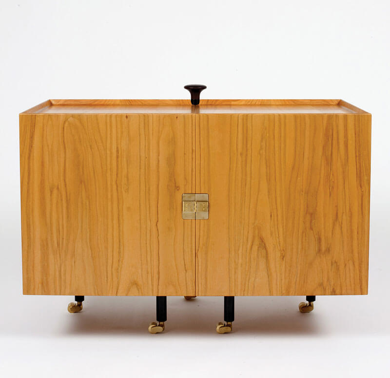 GLOVE CABINET par Finn juhl