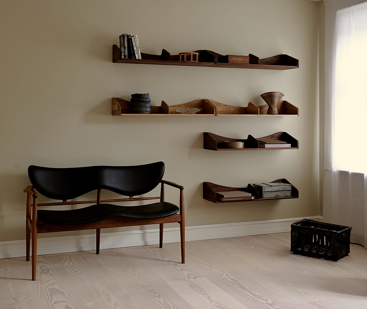 HULSØ SHELF par Finn juhl