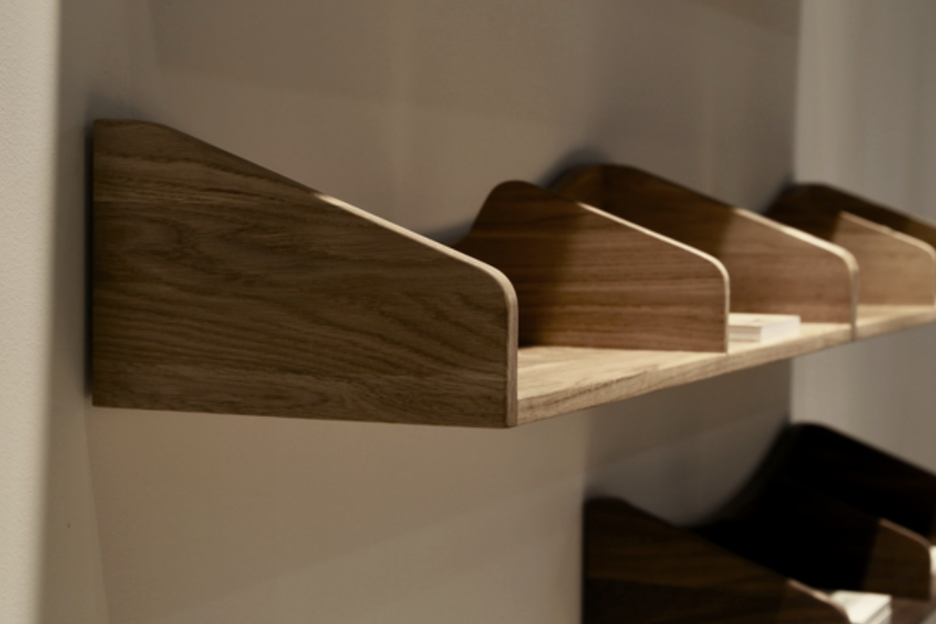 HULSØ SHELF par Finn juhl