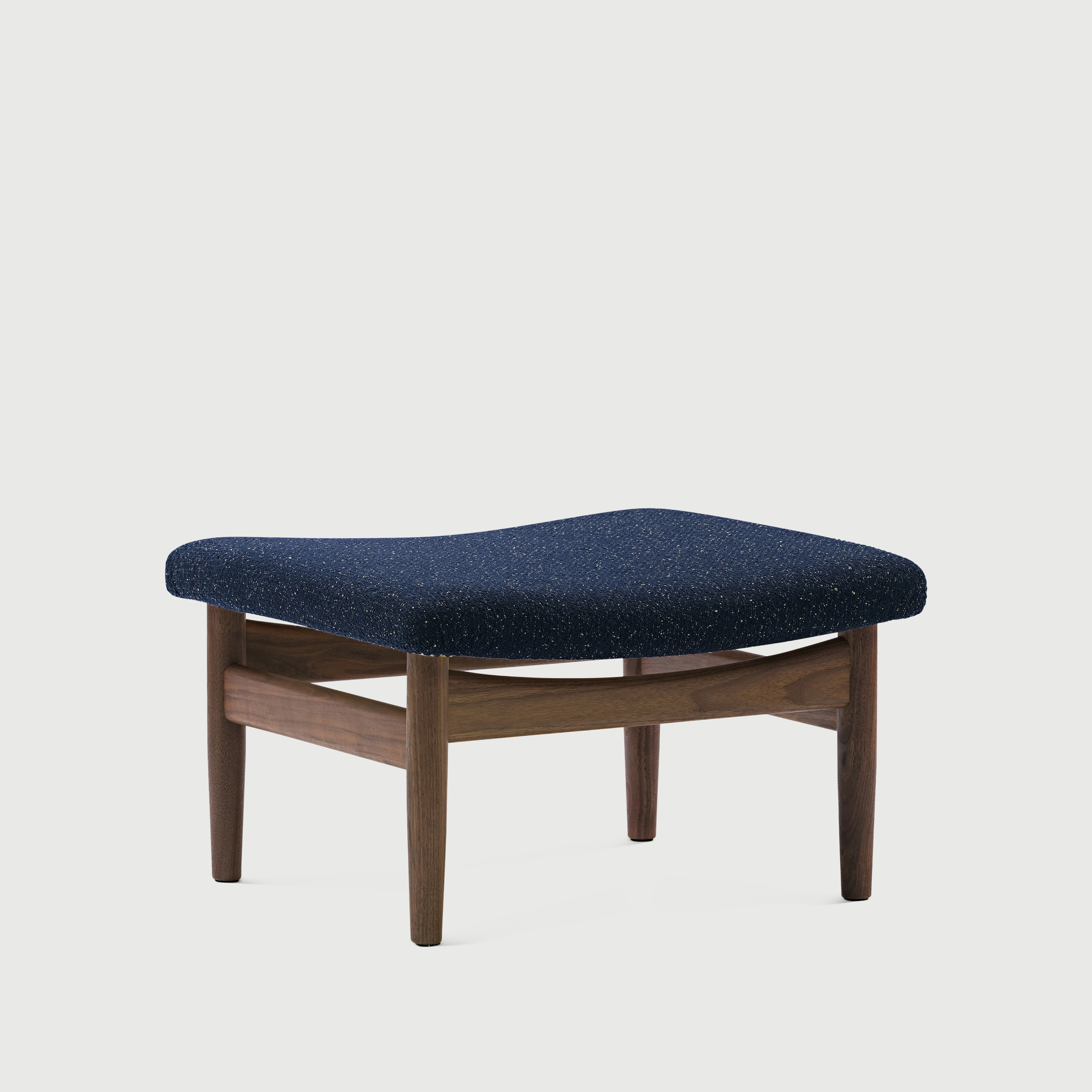 JAPAN FOOTSTOOL par Finn juhl