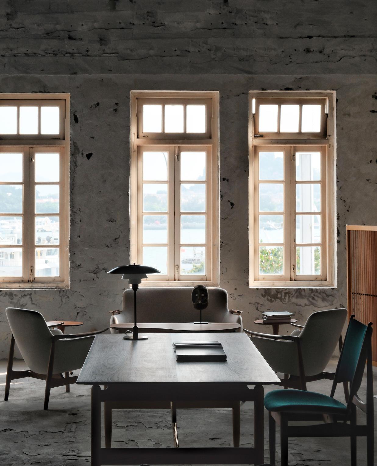 KAUFMANN TABLE par Finn juhl