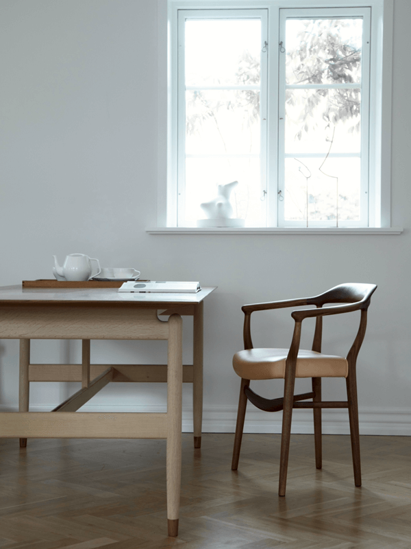 KAUFMANN TABLE par Finn juhl