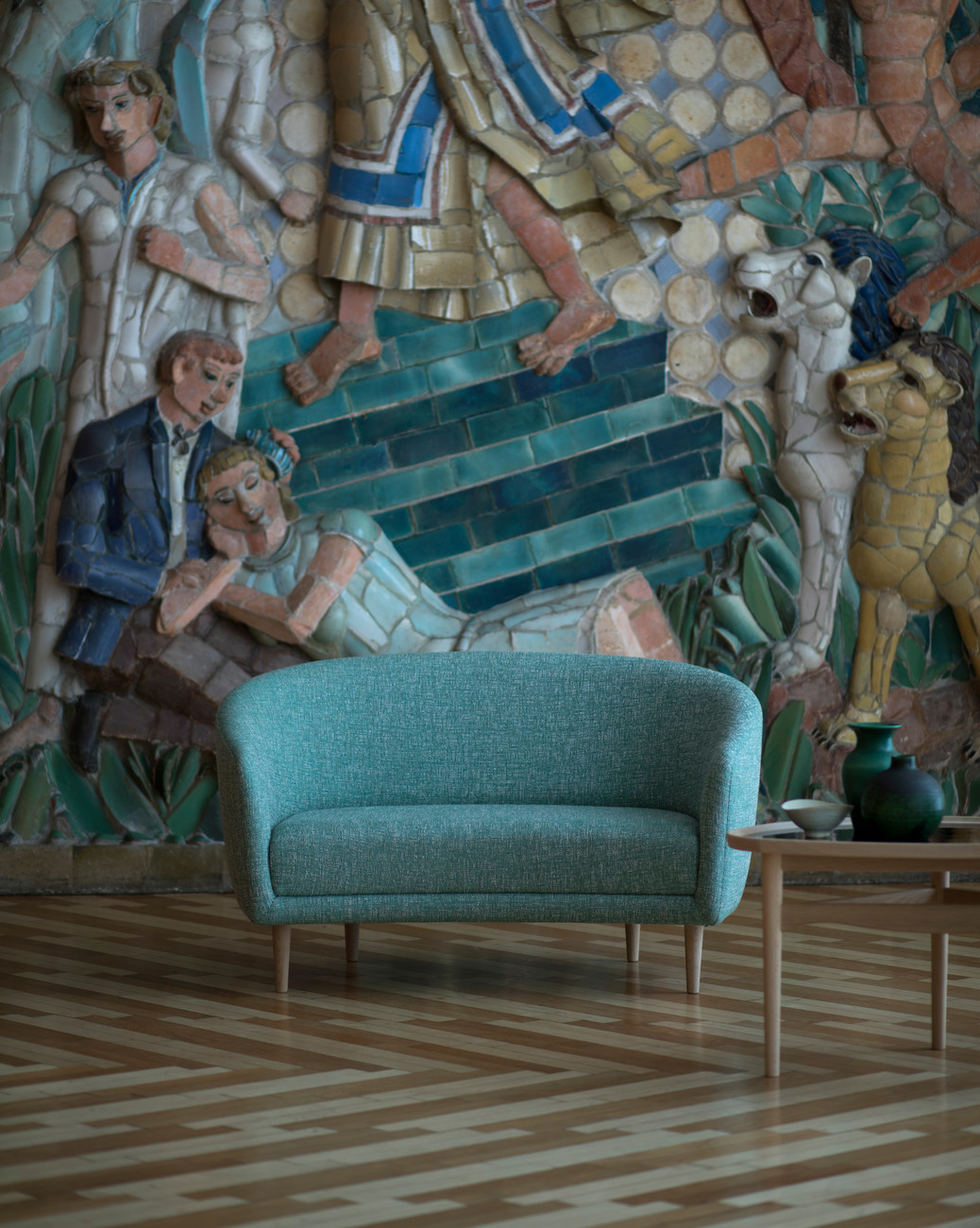 LITTLE MOTHER SOFA par Finn juhl