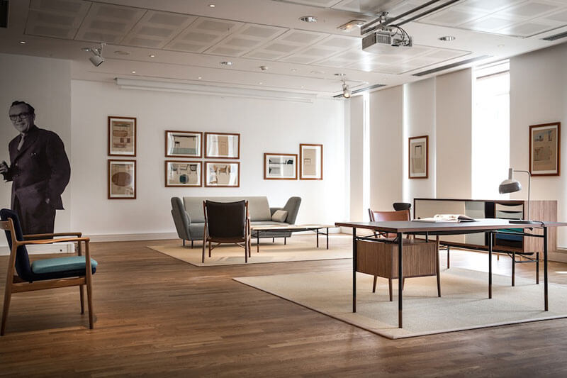 NYHAVN DESK par Finn juhl