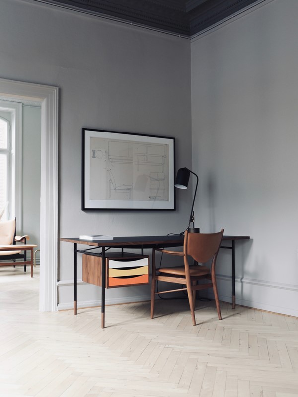 NYHAVN DESK par Finn juhl