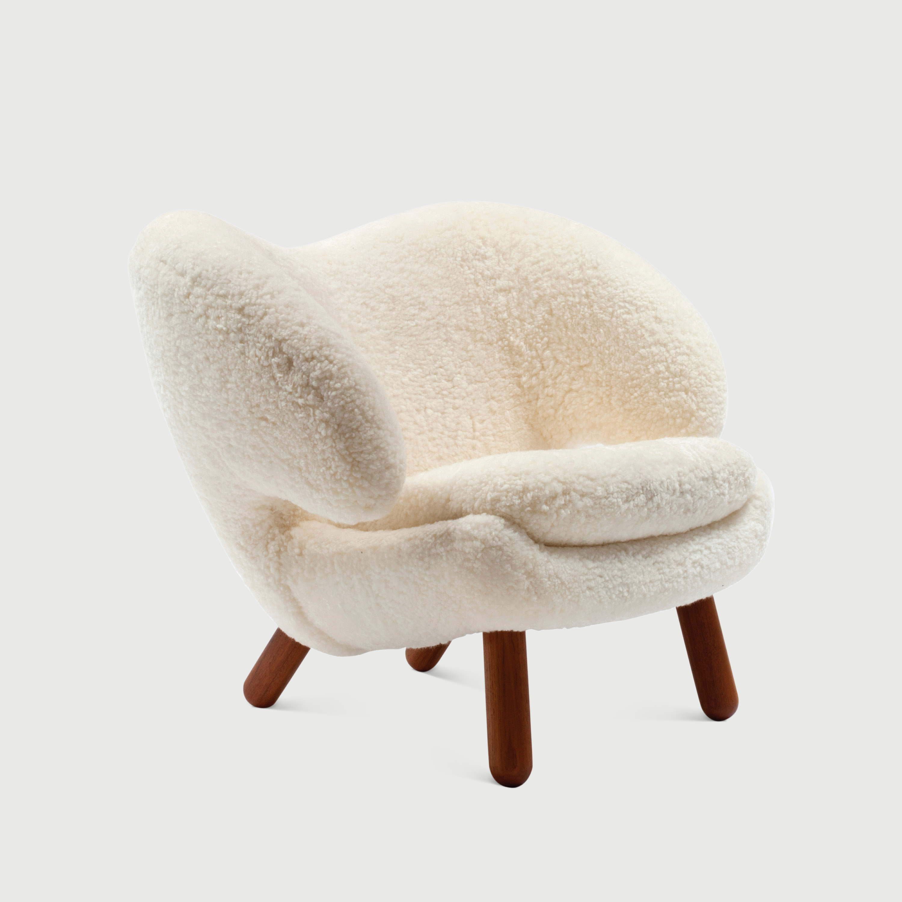 PELICAN CHAIR - SHEEPSKIN par Finn juhl
