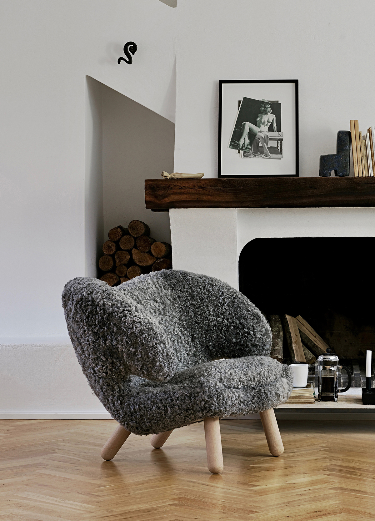 PELICAN CHAIR - SHEEPSKIN par Finn juhl