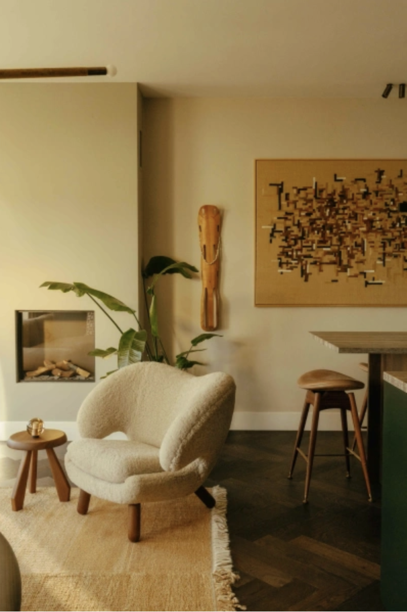 PELICAN CHAIR - SHEEPSKIN par Finn juhl
