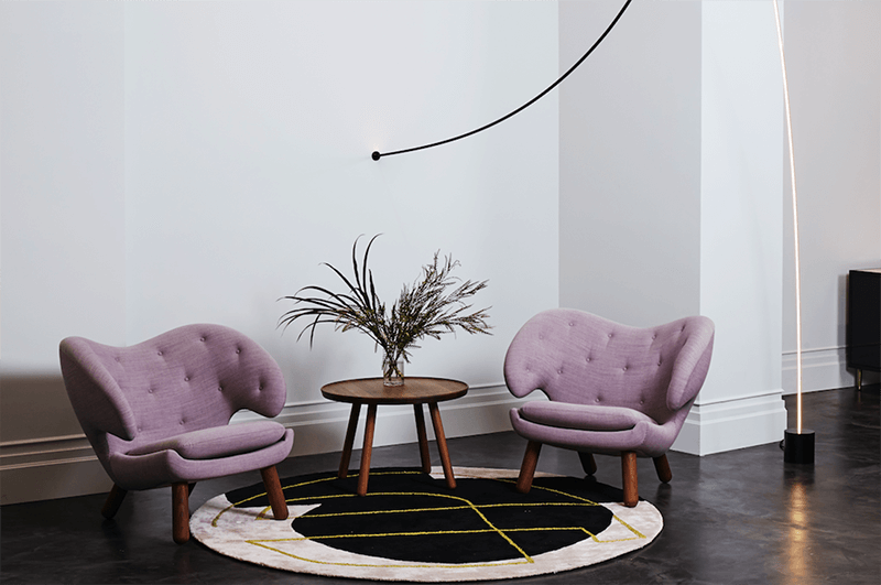 PELICAN TABLE par Finn juhl