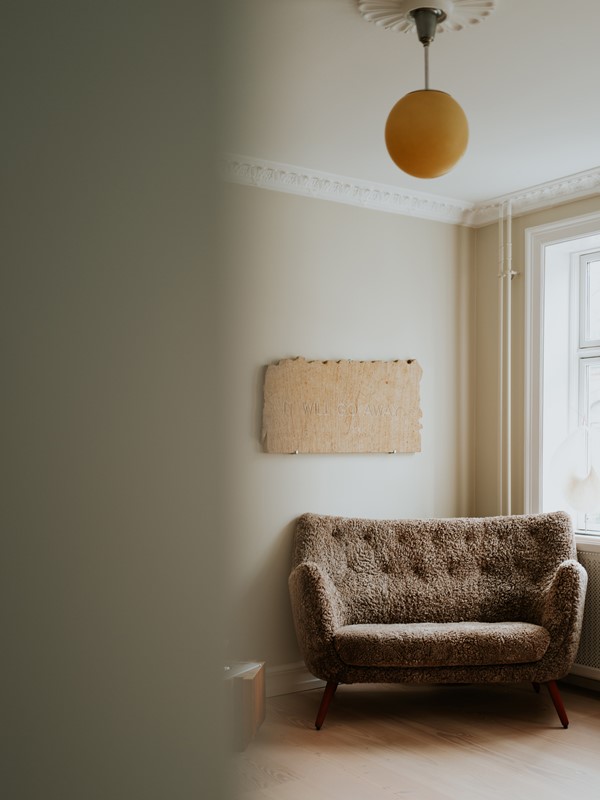 POET SOFA par Finn juhl