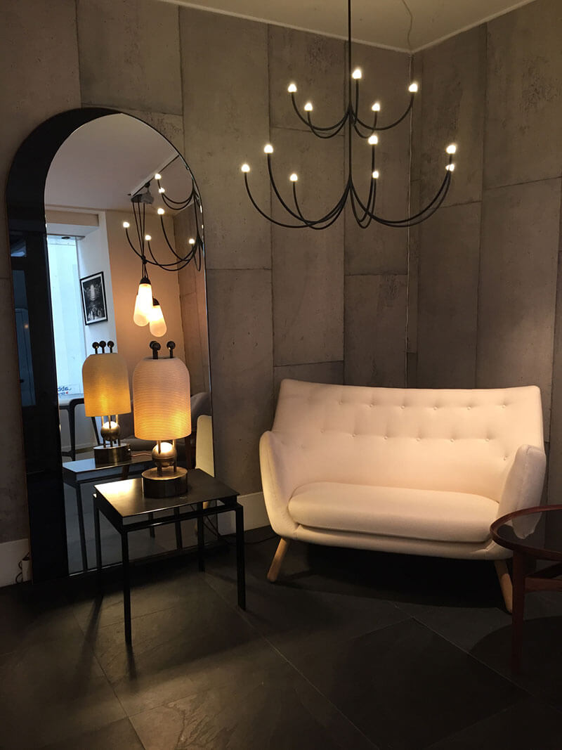 POET SOFA par Finn juhl