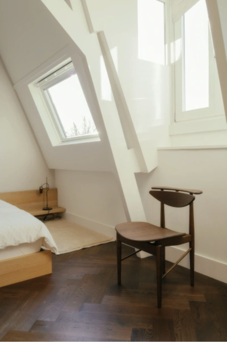 READING CHAIR par Finn juhl