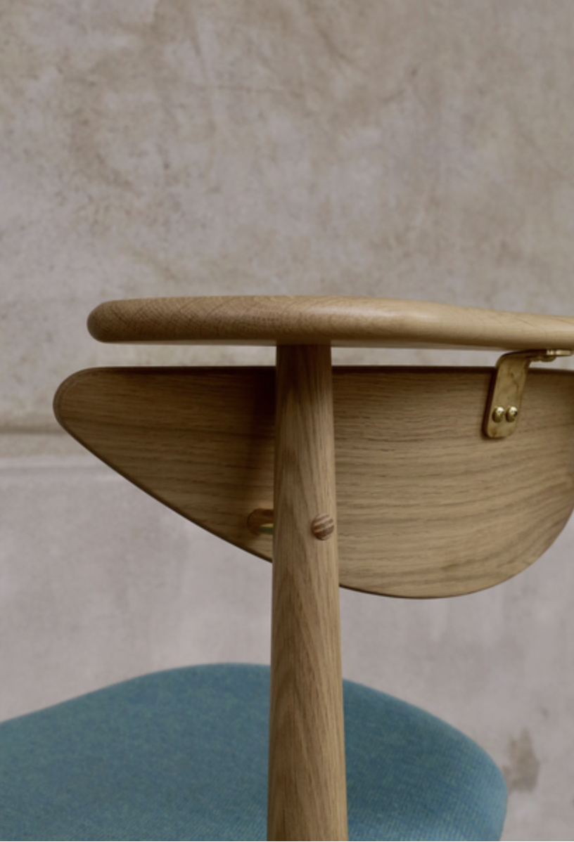 READING CHAIR - OAK par Finn juhl
