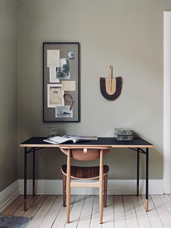 READING CHAIR - VENEER SEAT par Finn juhl