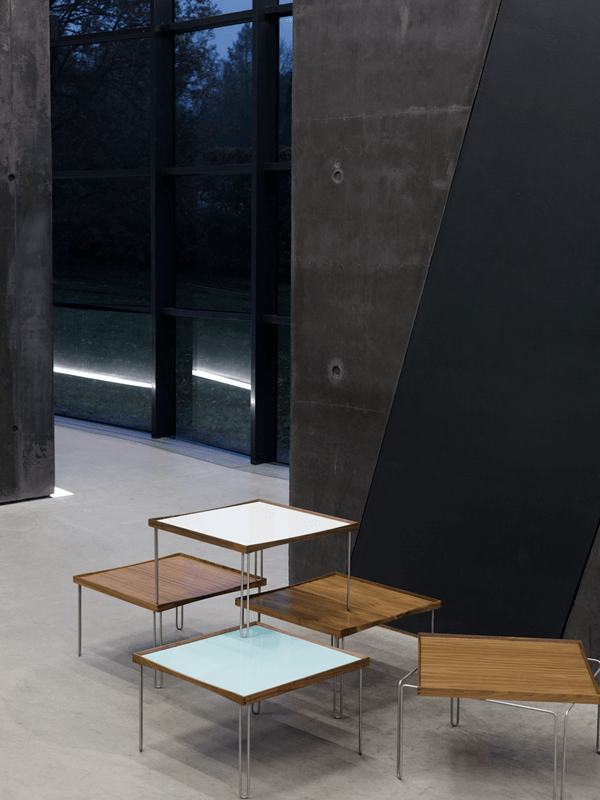TRAY TABLE par Finn juhl