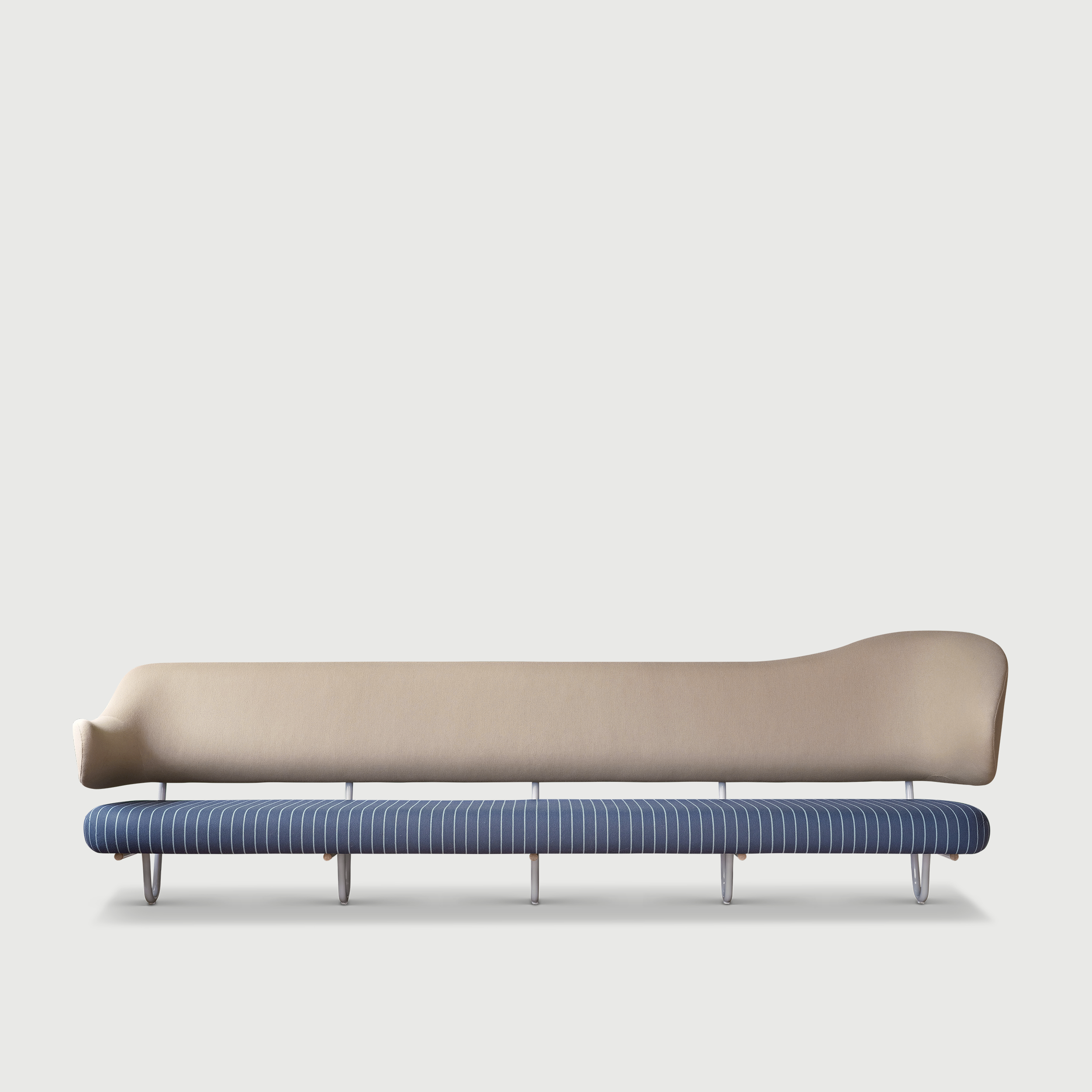 WALL SOFA par Finn juhl