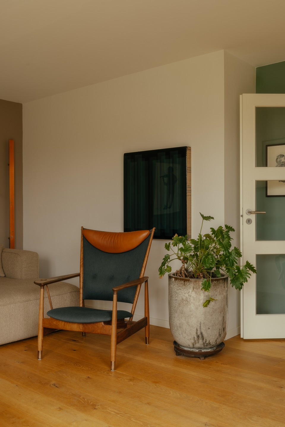 WHISKY CHAIR par Finn juhl