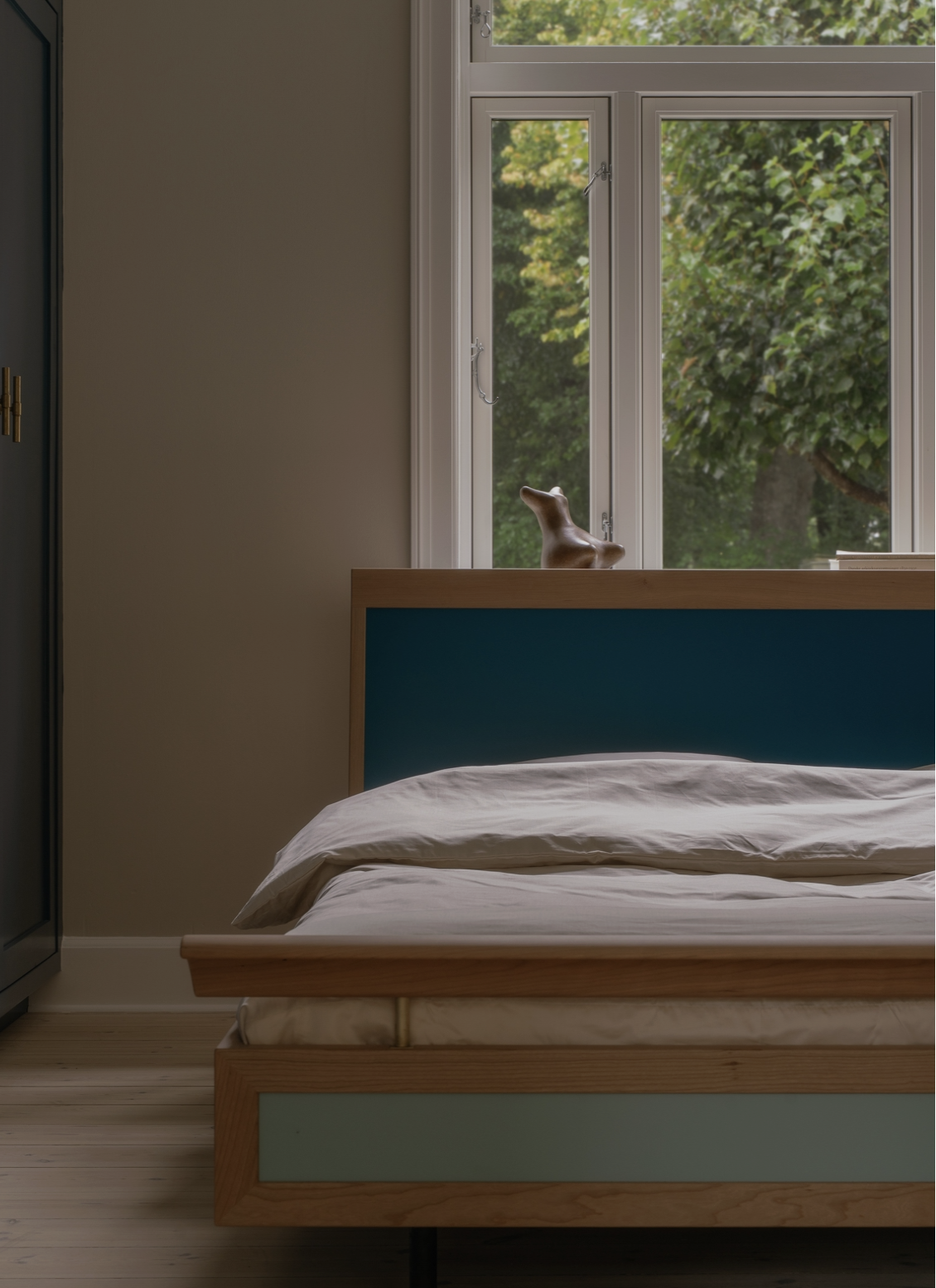 WILHEM HANSEN BED par Finn Juhl