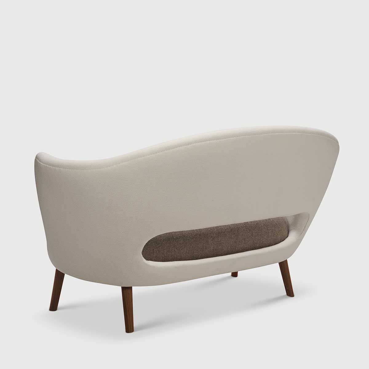 WILLADSEN SOFA par Finn juhl
