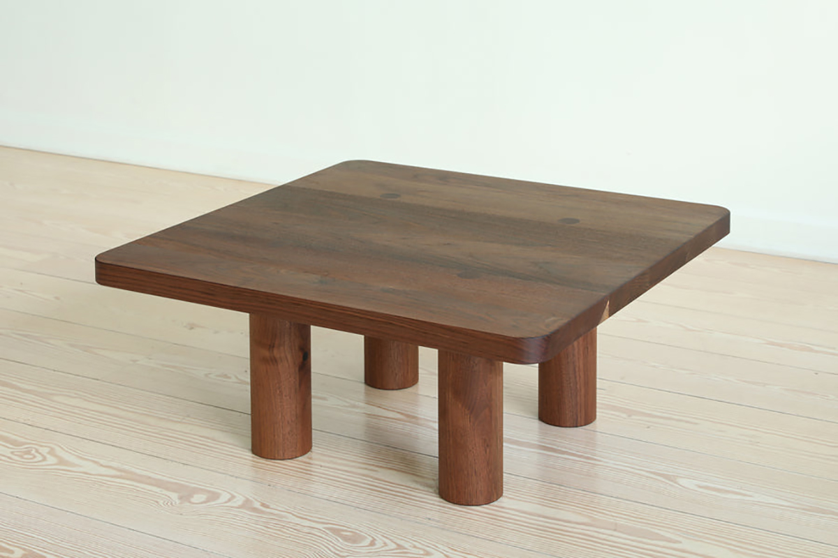 COLUMN COFFEE TABLE - SQUARE/RECTANGLE par Fort Standard