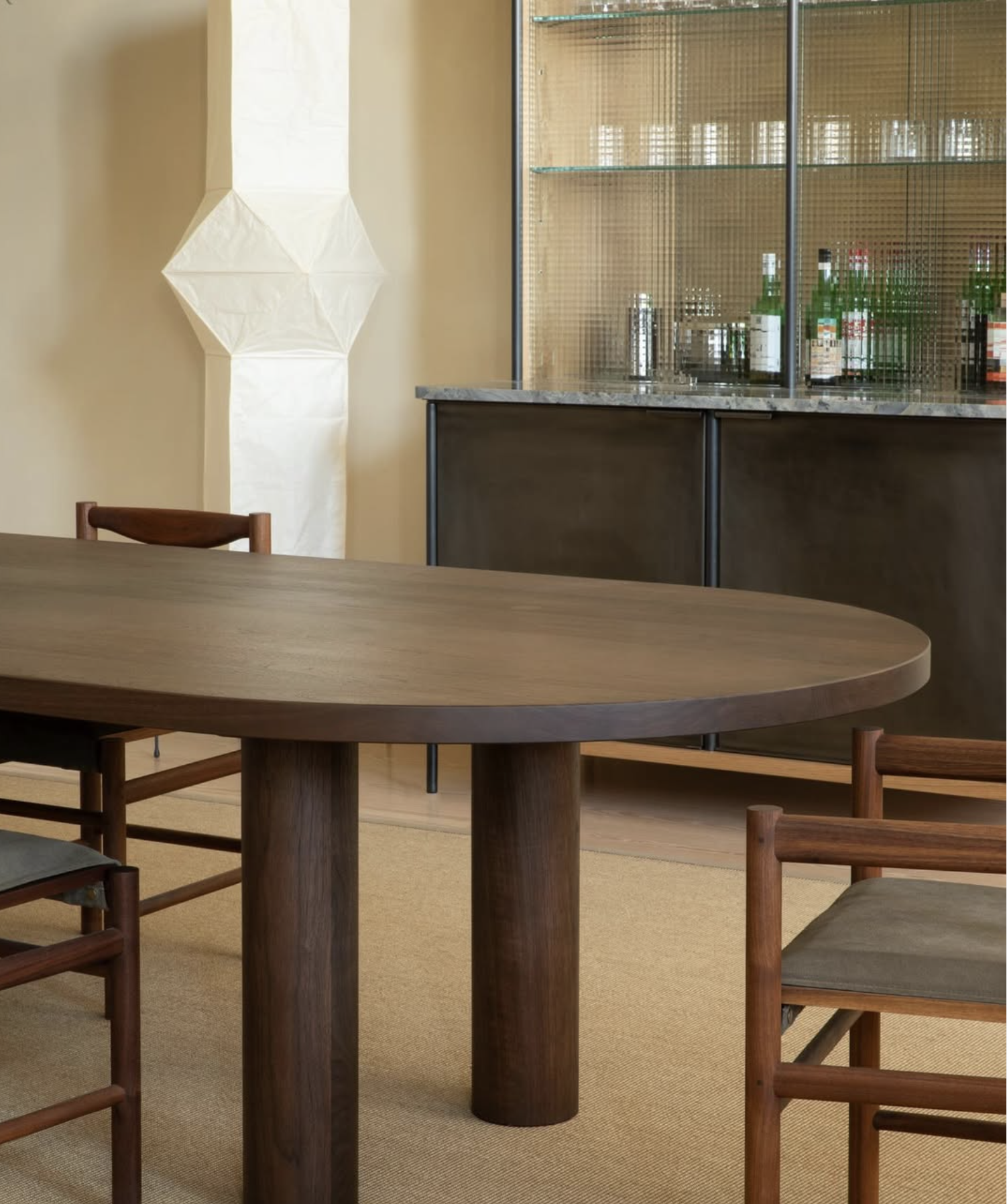 COLUMN DINING TABLE - CENTRAL LEG par Fort Standard