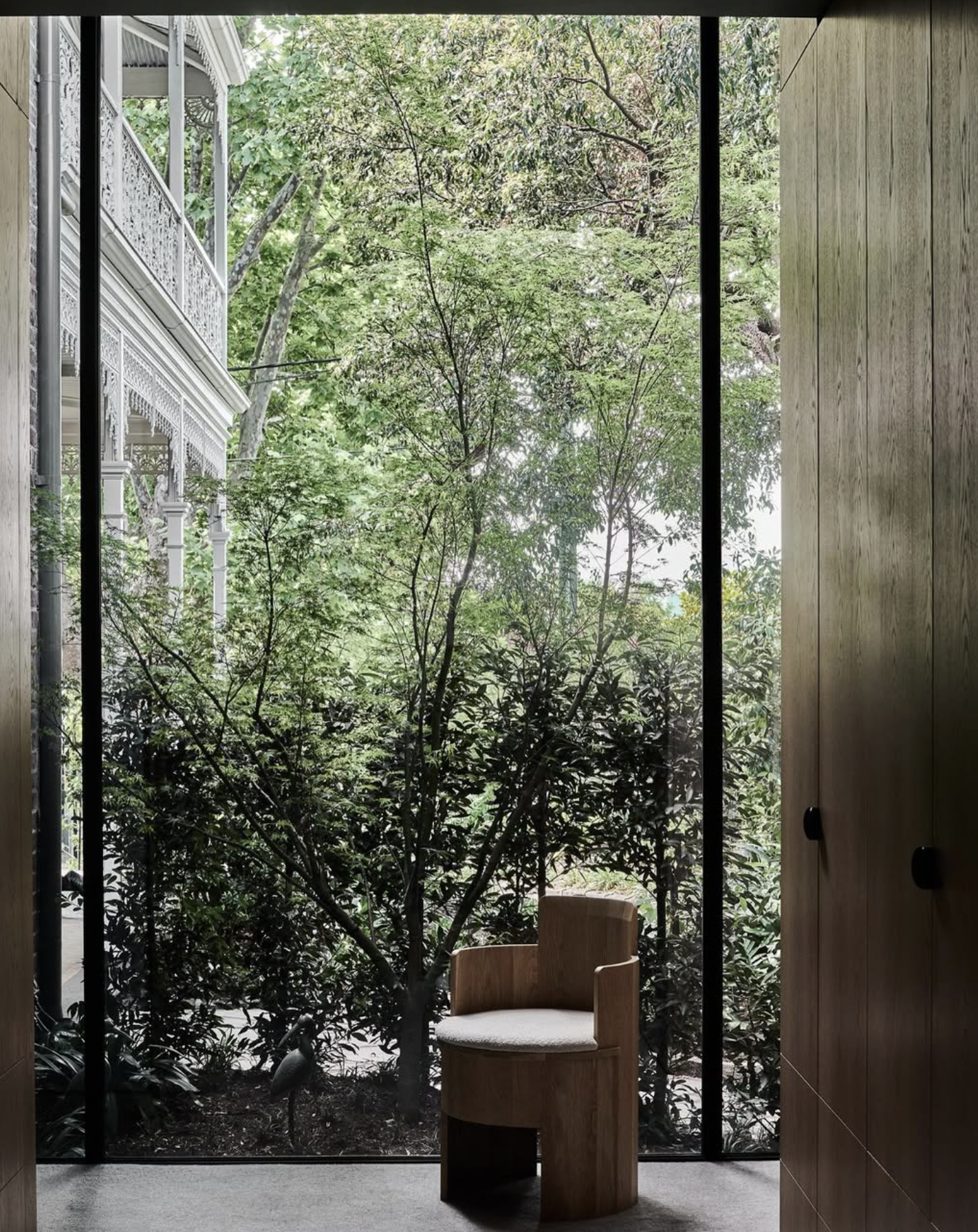 COOPERAGE CHAIR - UPHOLSTERED par Fort Standard