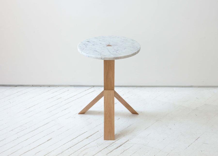 ELEVATE SIDE TABLE par Fort Standard