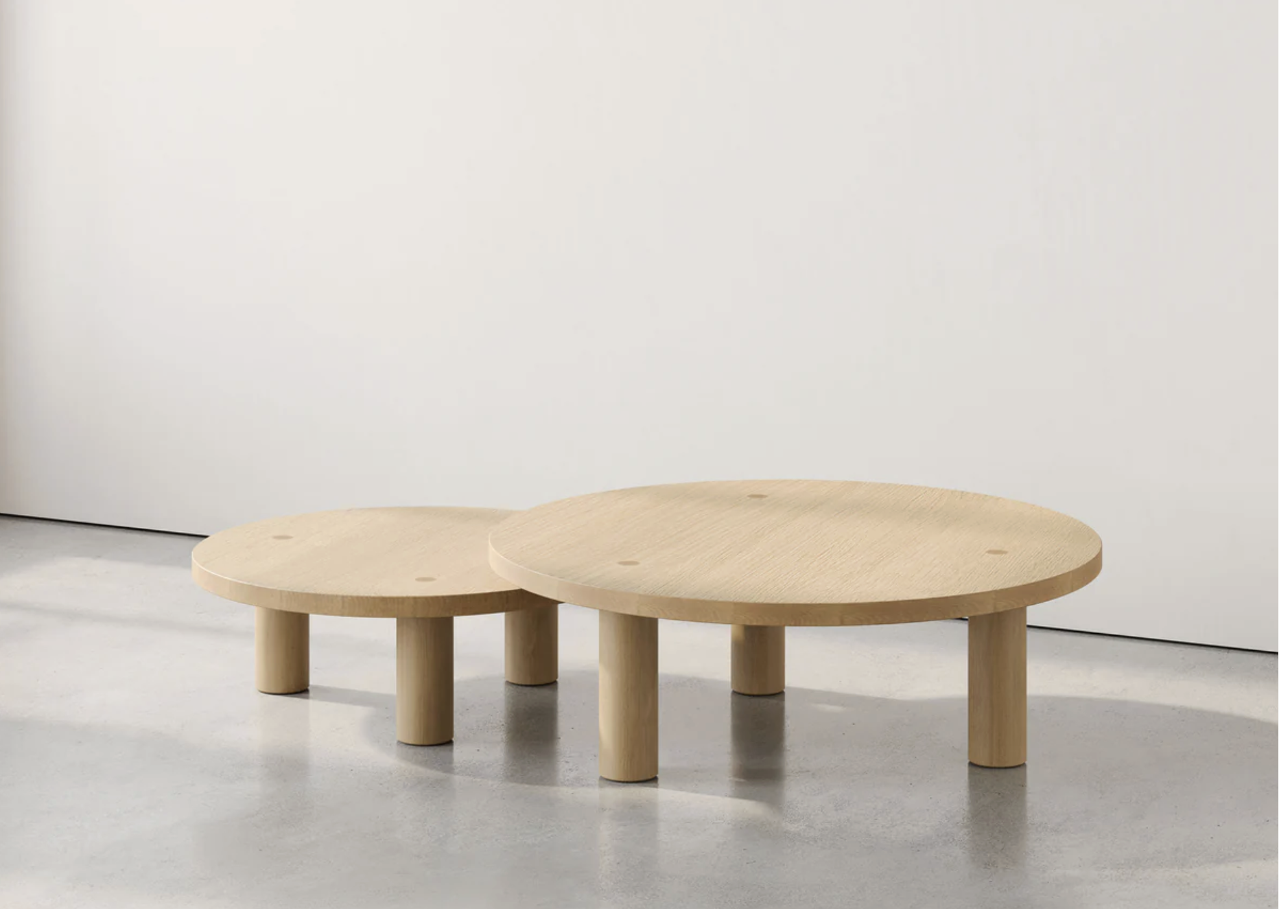 NESTING COLUMN COFFEE TABLE par Fort Standard