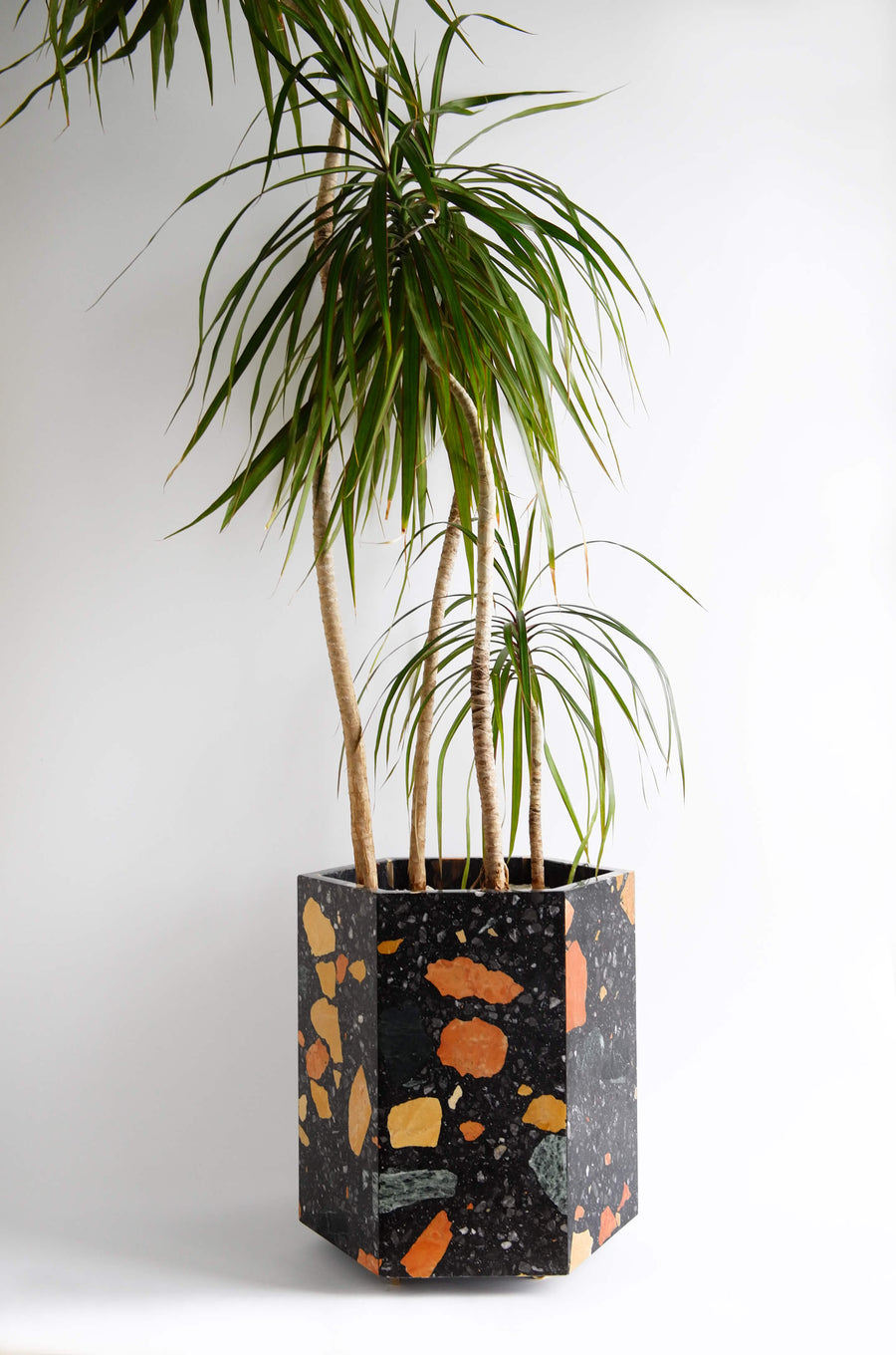STONE PLANTER par Fort Standard
