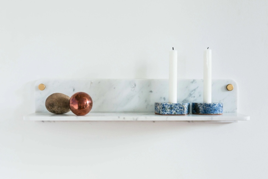 STONE SHELF par Fort Standard