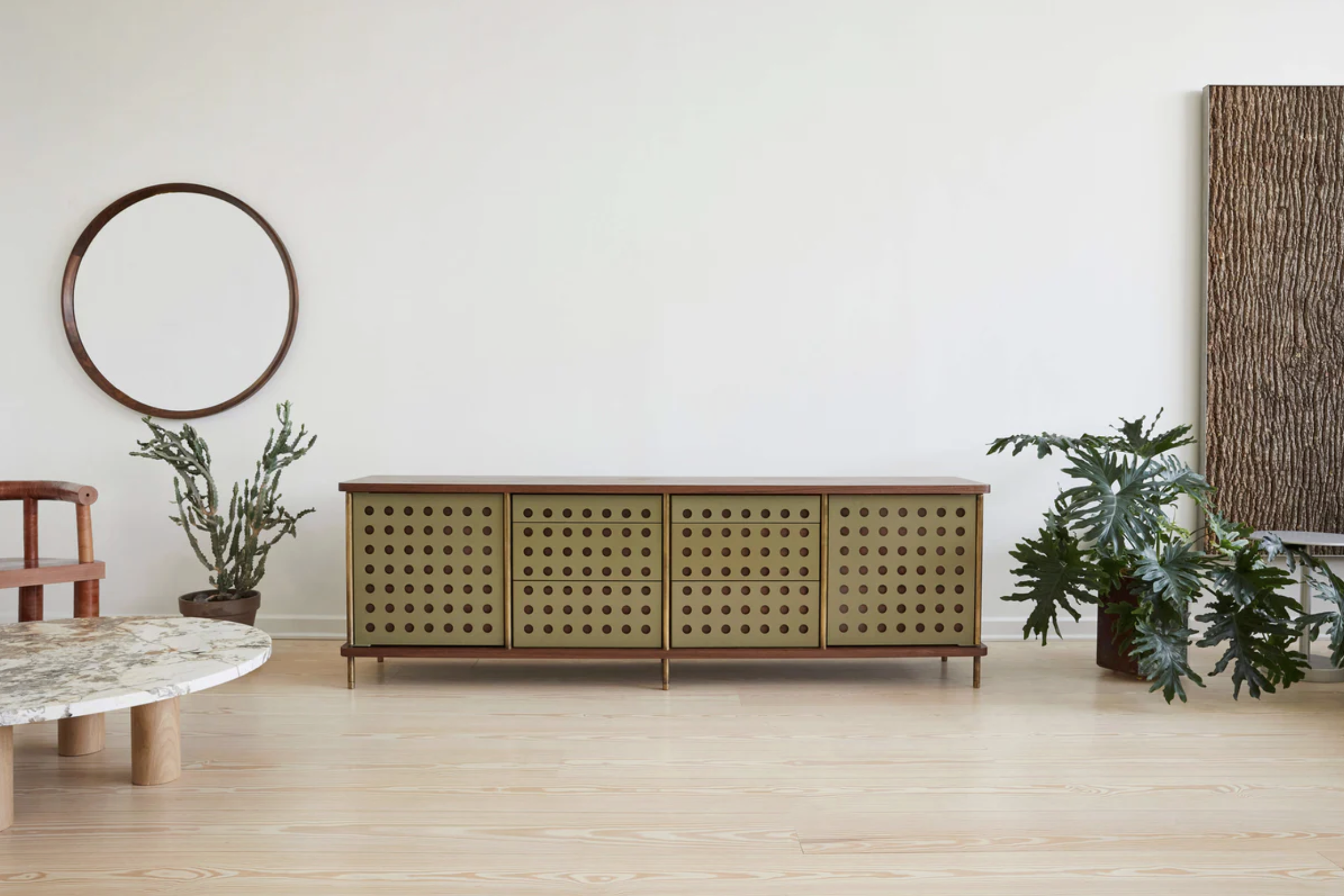 STRATA CREDENZA - FOUR BAY par Fort Standard