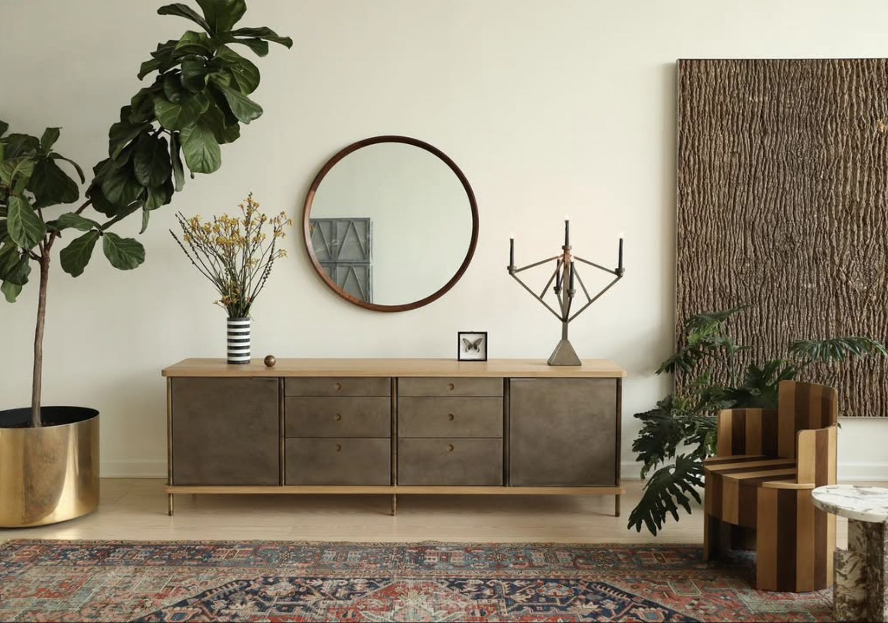 STRATA CREDENZA - FOUR BAY par Fort Standard