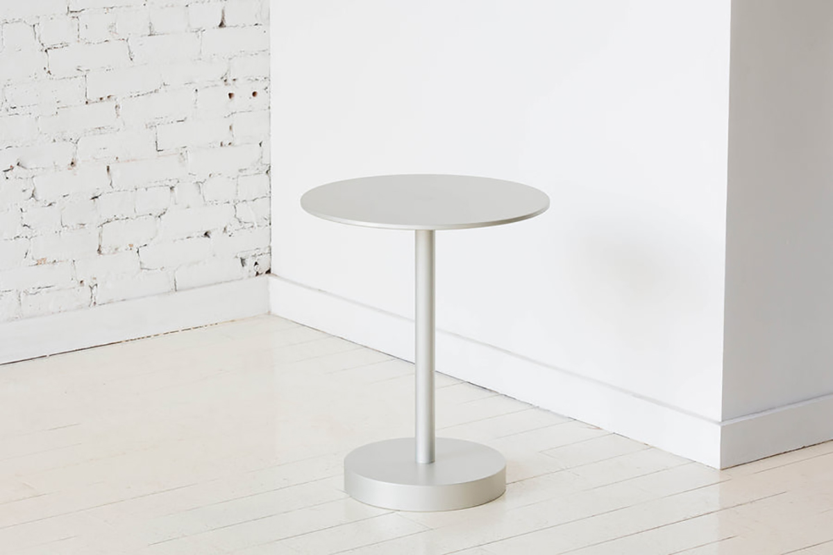 STRATA SIDE TABLE par Fort Standard