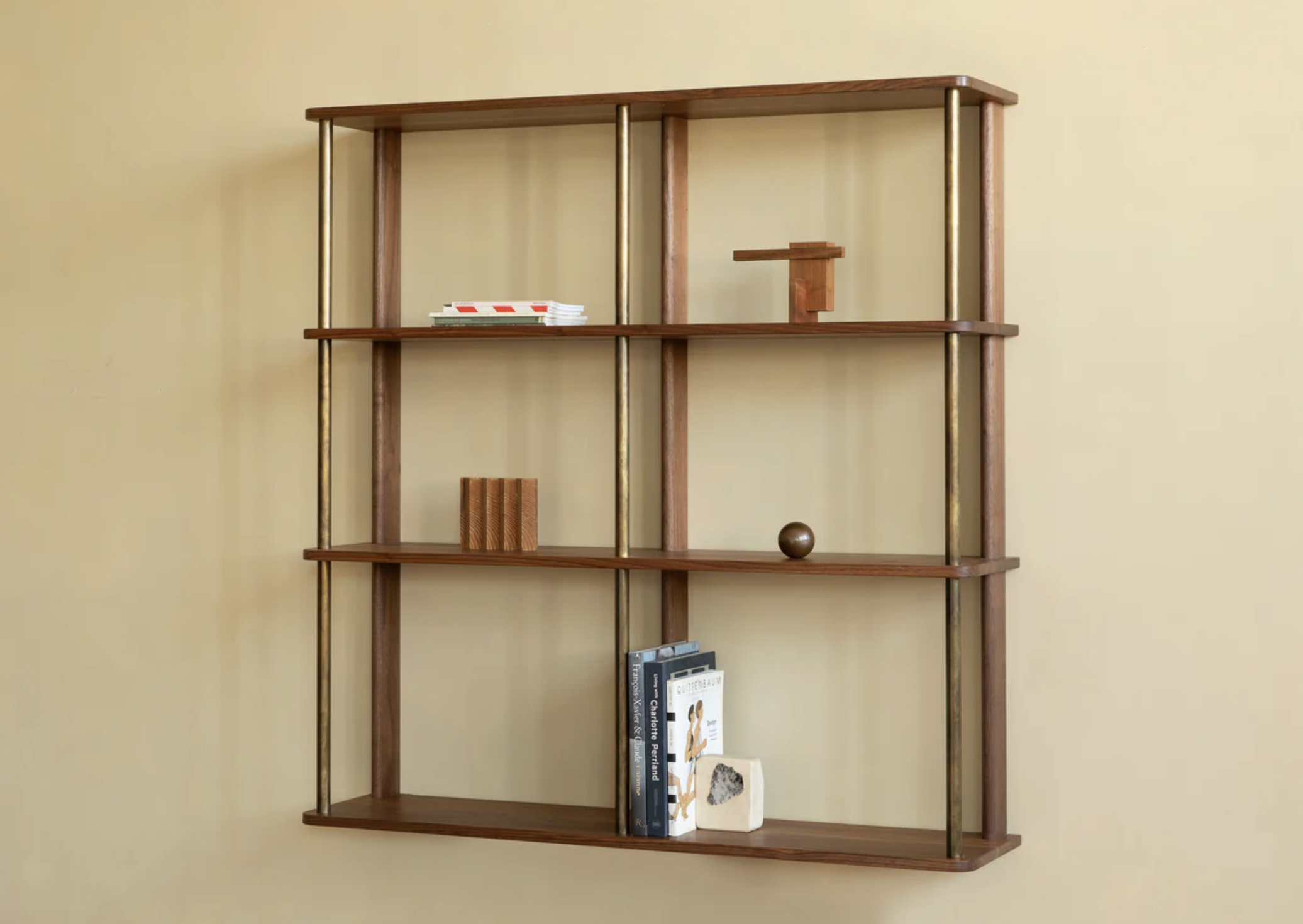 STRATA WALL SHELF - THREE ROWS par Fort Standard