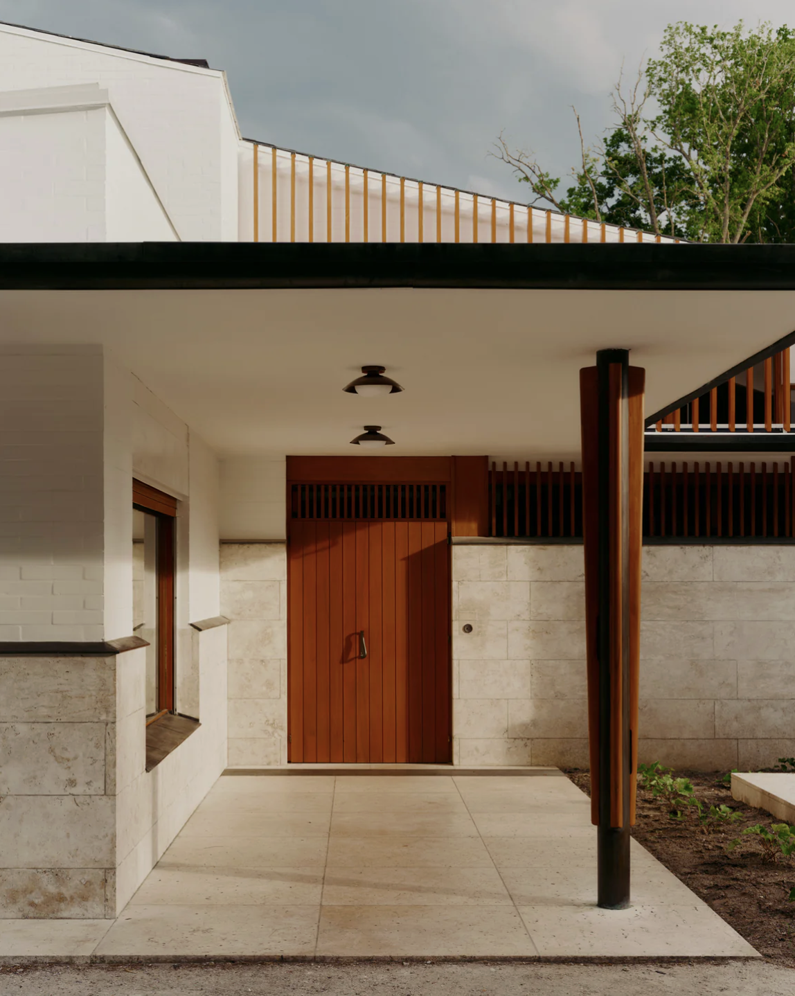 BRASS ARUNDEL MUSHROOM SURFACE MOUNT par IN COMMON WITH