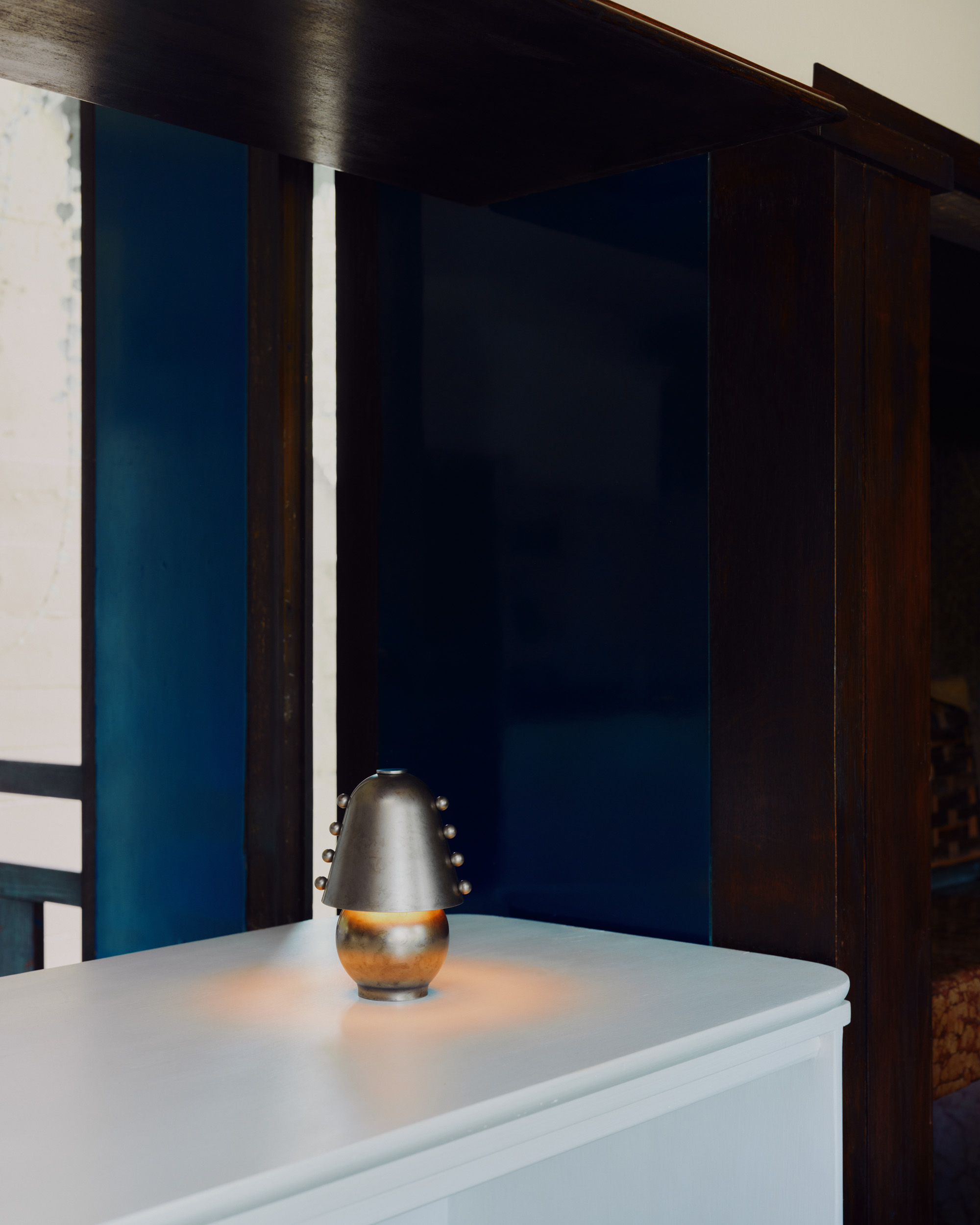 BRASS GEMMA TABLE LAMP, SMALL par IN COMMON WITH