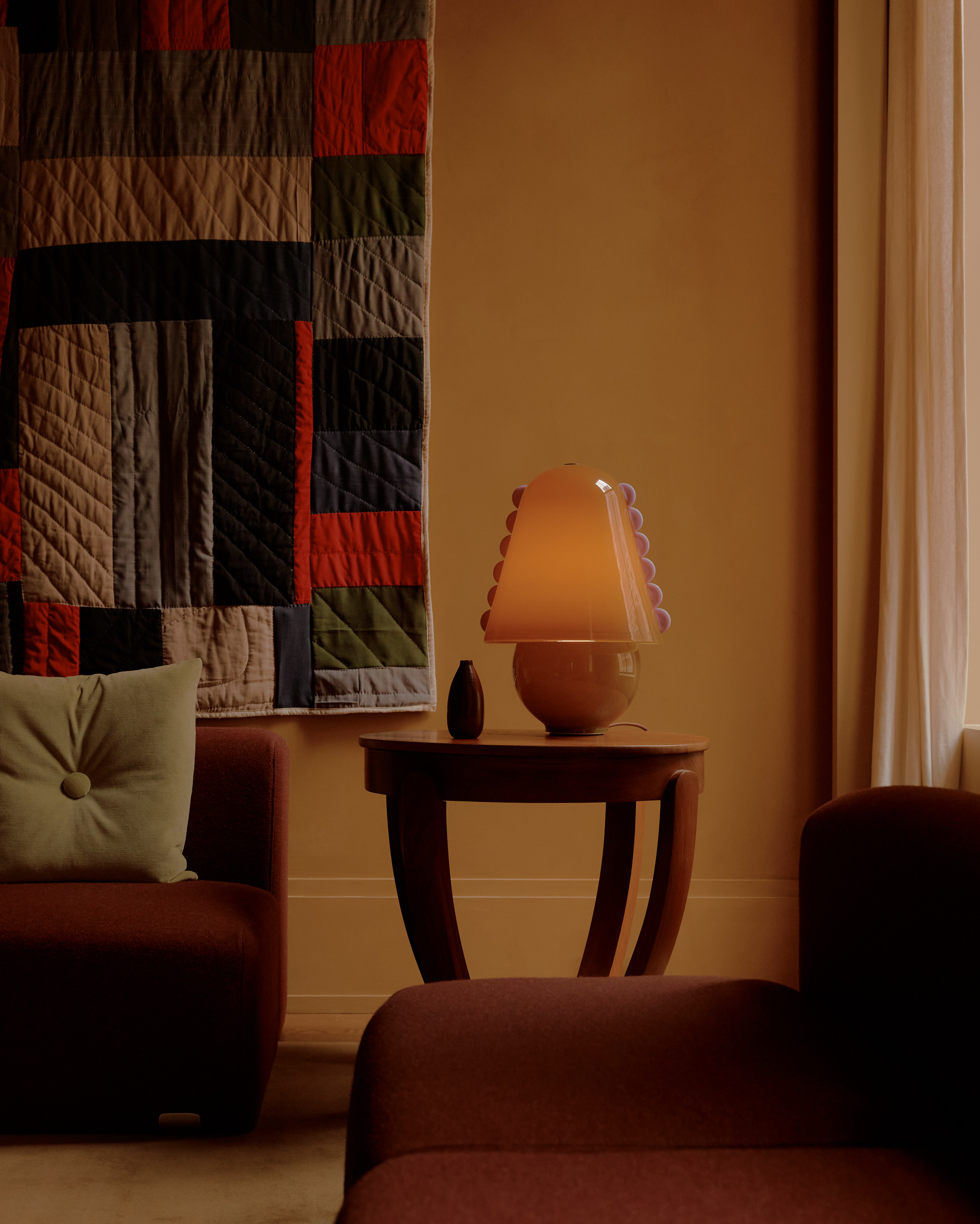 CALLA TABLE LAMP, MEDIUM par IN COMMON WITH
