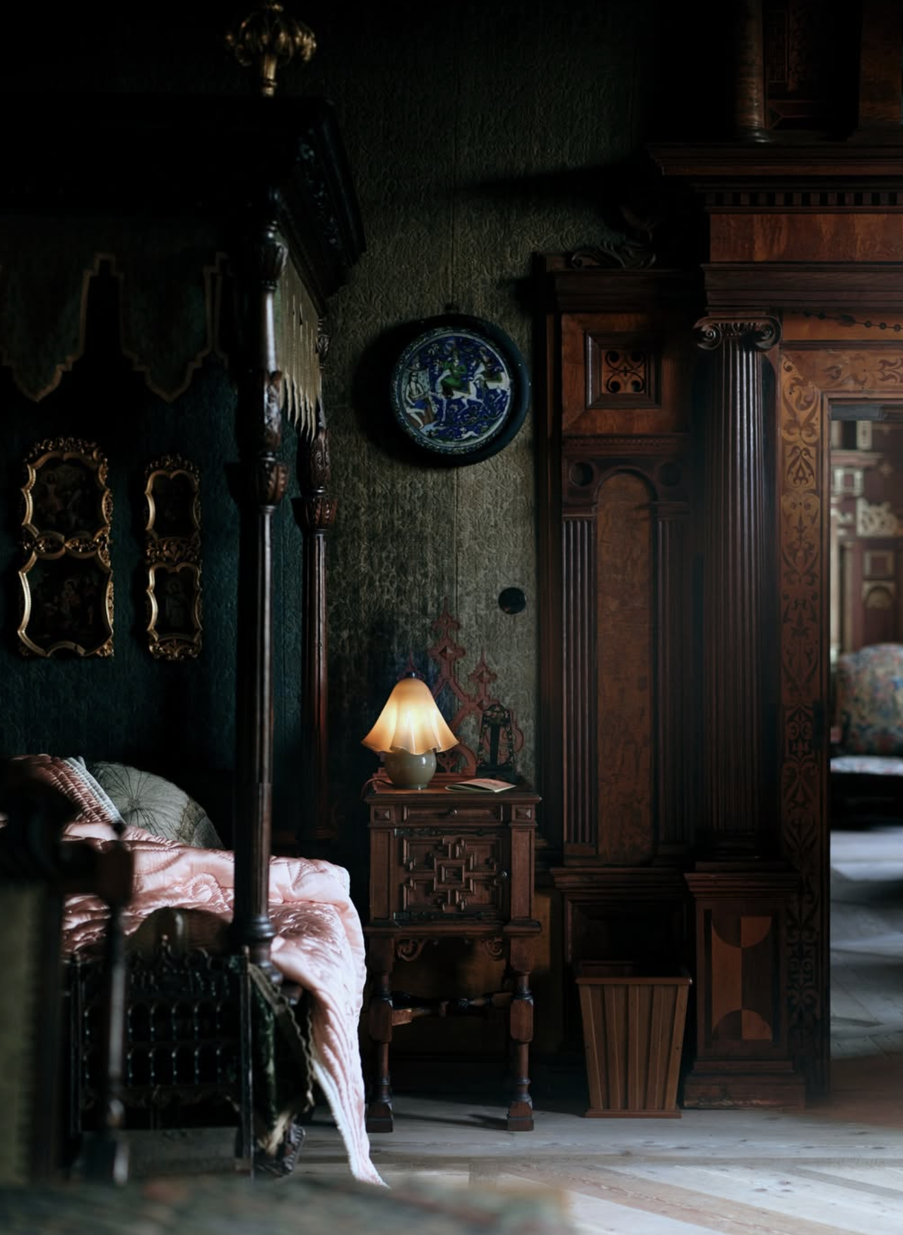 FAZZO TABLE LAMP par IN COMMON WITH