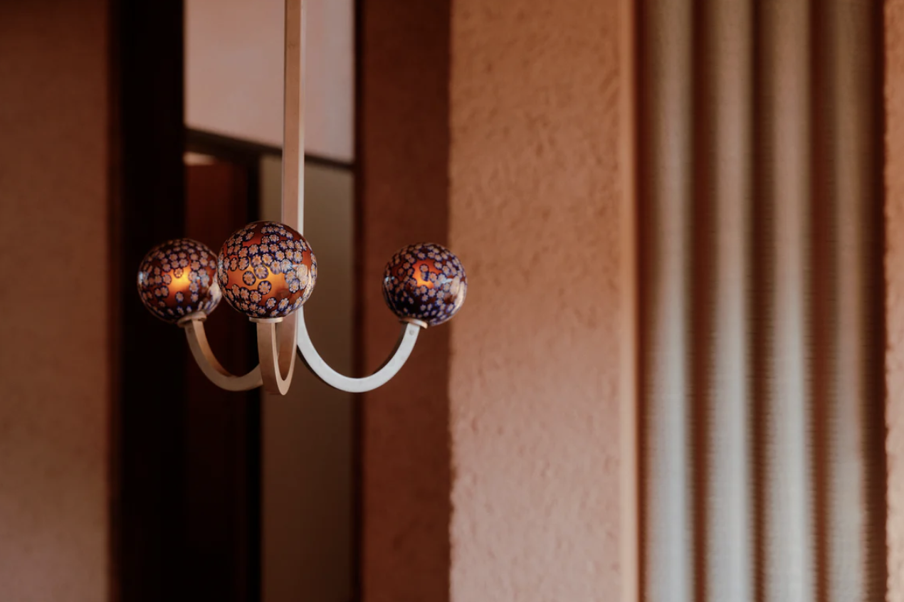MURANO GLASS COSMOS CHANDELIER par IN COMMON WITH