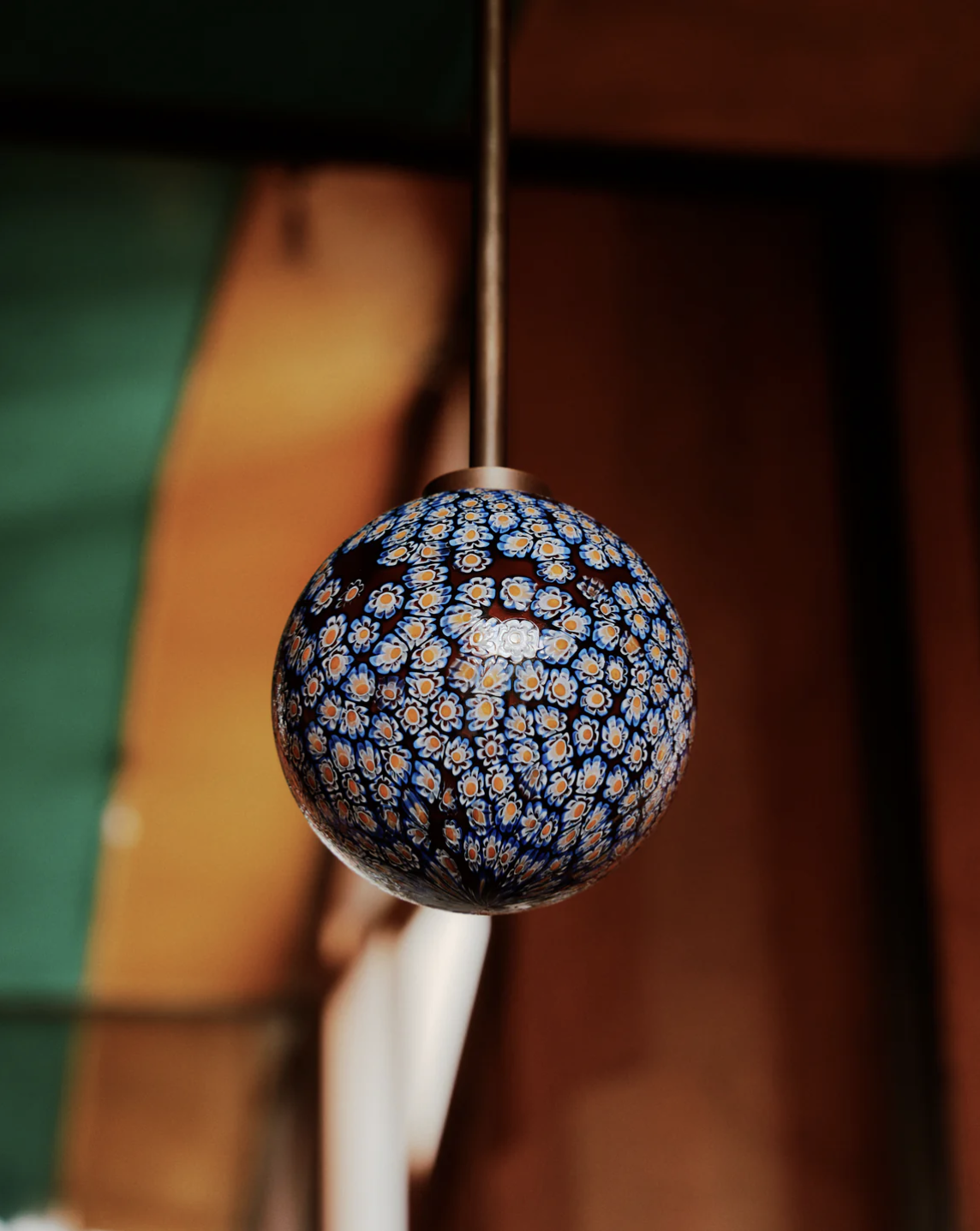 MURANO GLASS ORB PENDANT par IN COMMON WITH