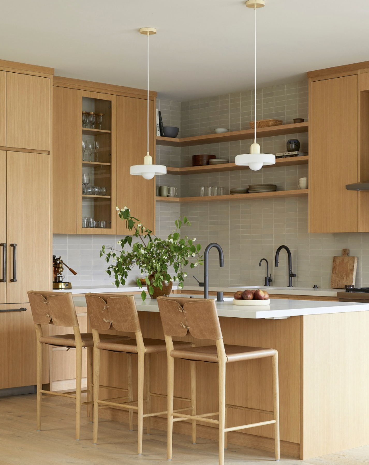 PUCK PENDANT par IN COMMON WITH