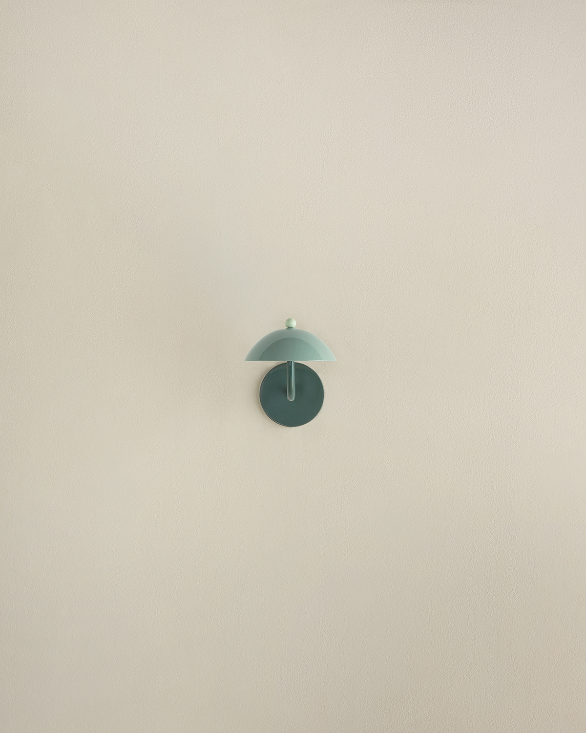 RIPPLE SCONCE par IN COMMON WITH