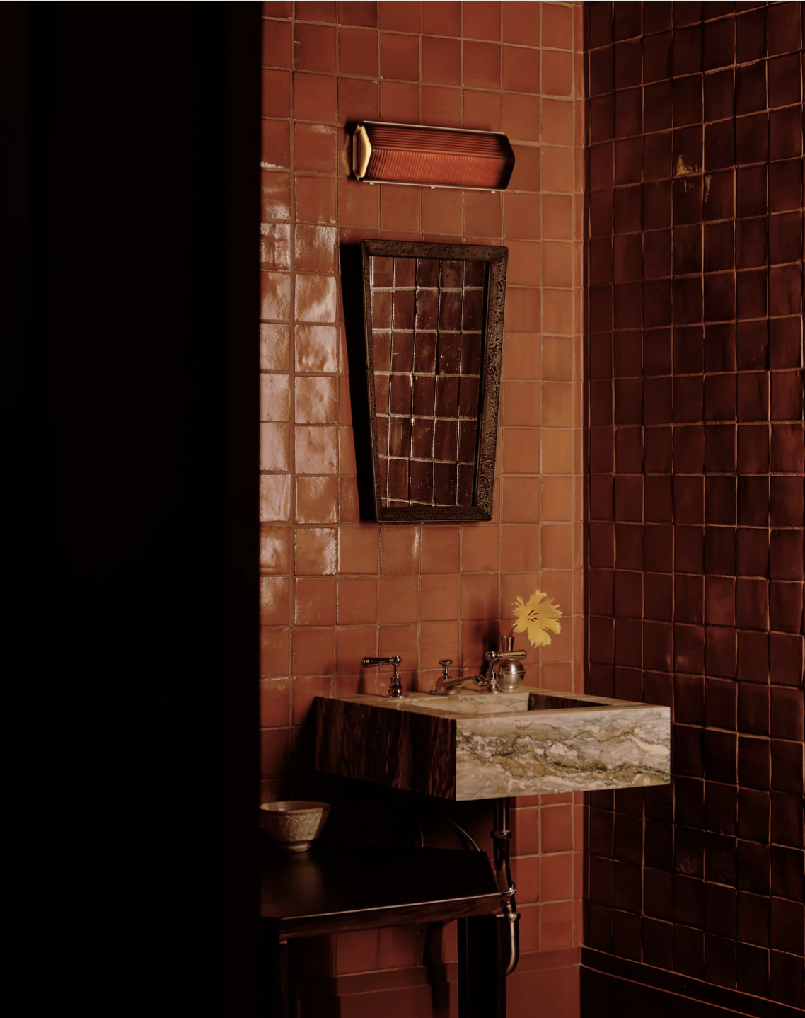 VERSO SURFACE MOUNT par IN COMMON WITH