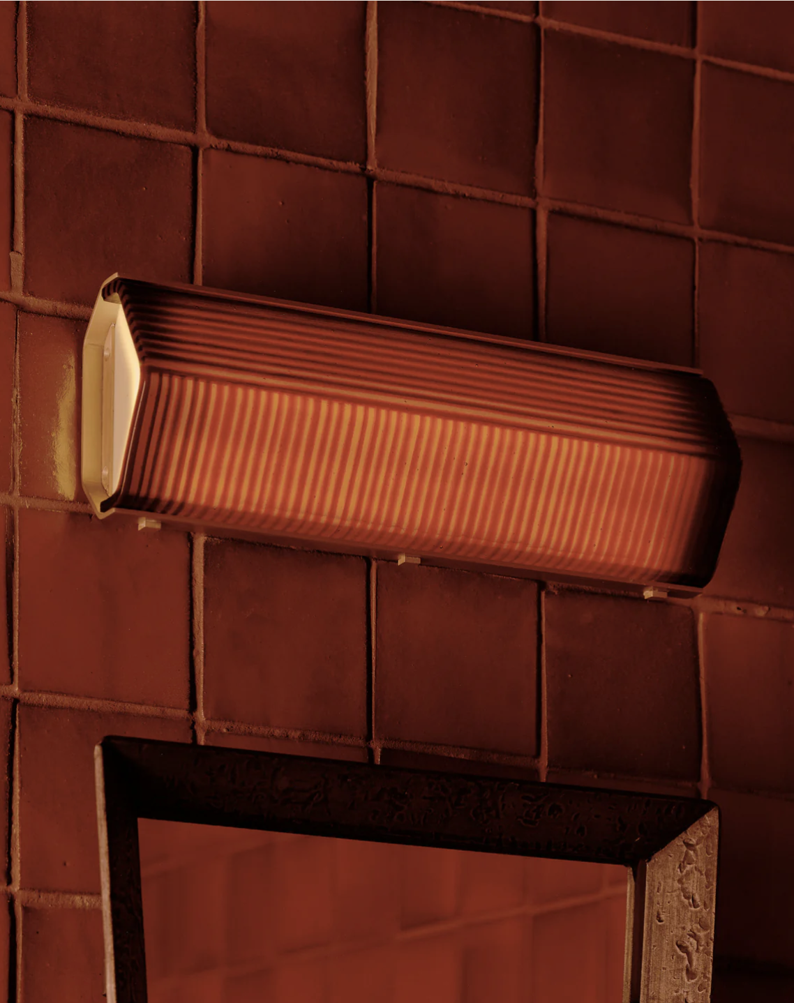 VERSO SURFACE MOUNT par IN COMMON WITH