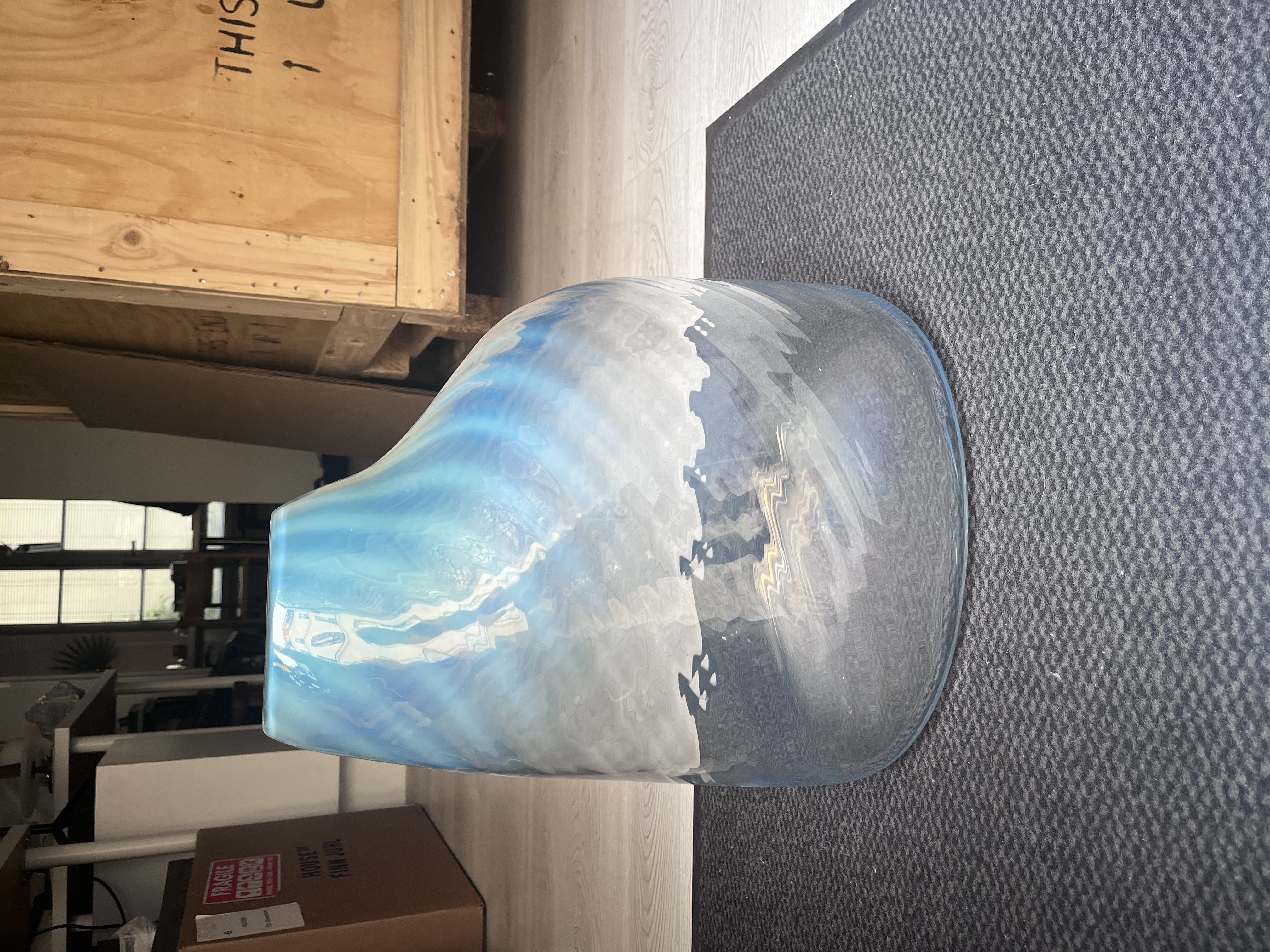 UNCLEAR TERRARIUM par John Hogan