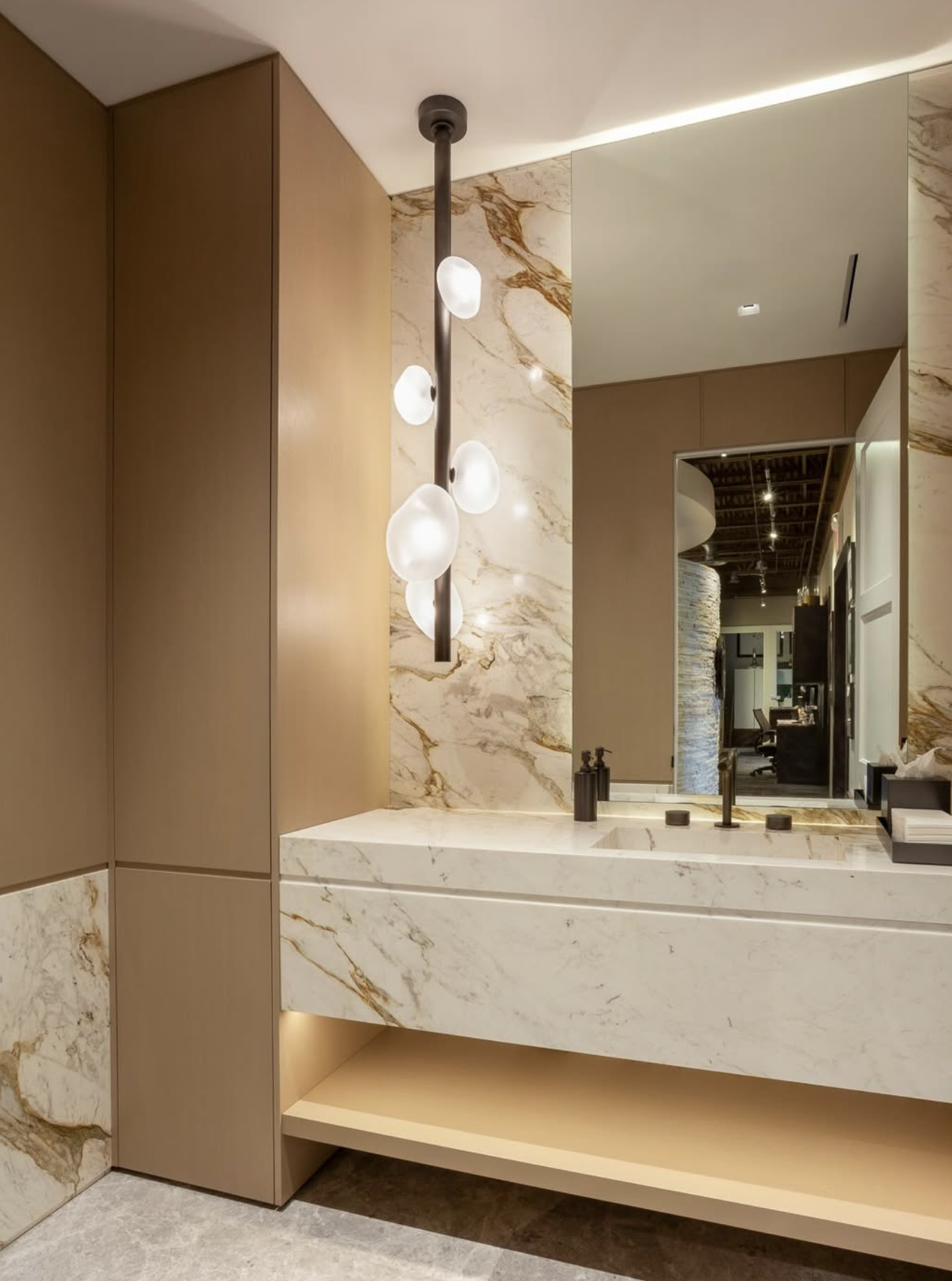 MATTER PENDANT par John pomp