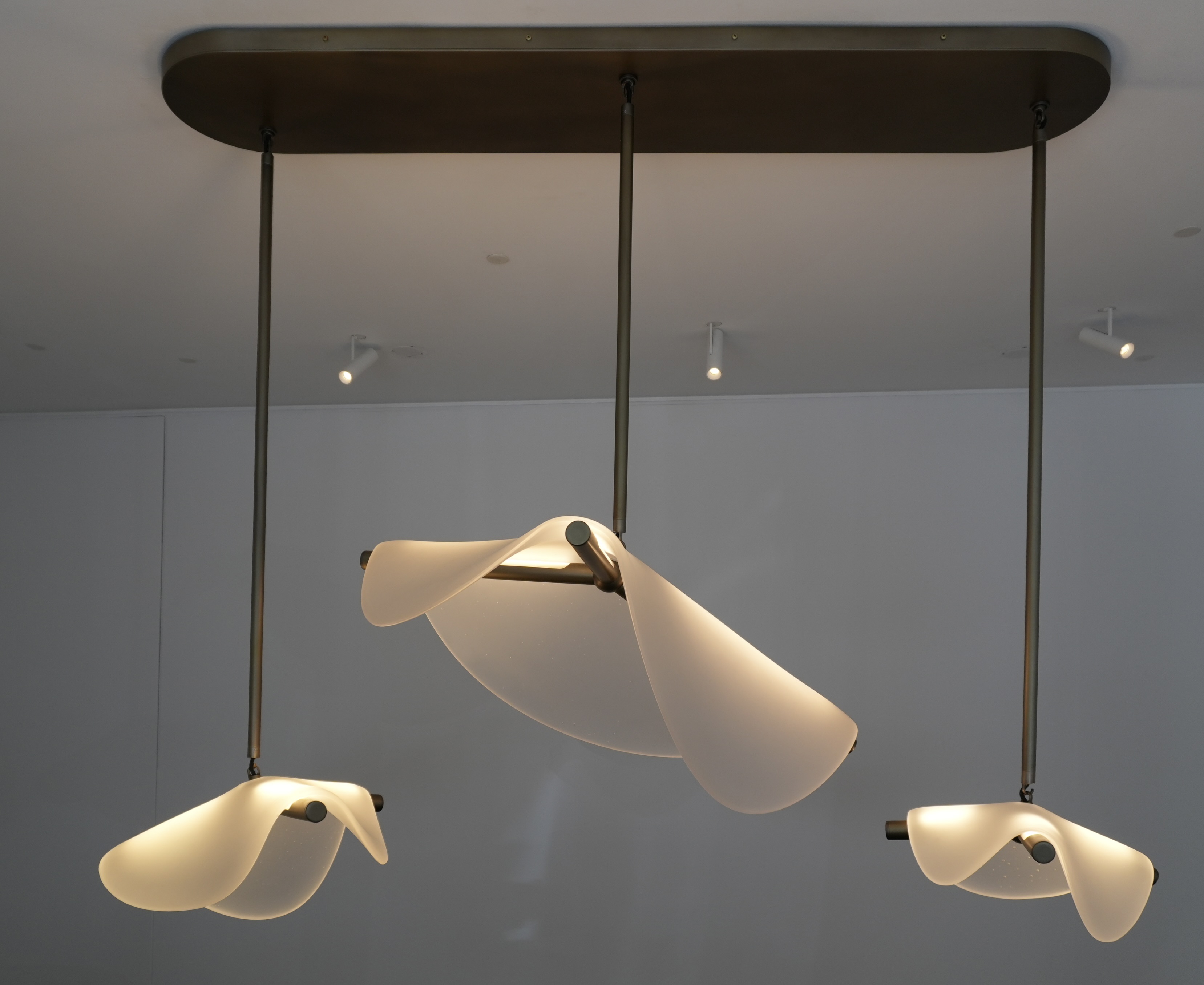 SLUMPED CHANDELIER par John Pomp